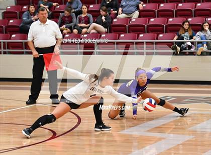 Thumbnail 1 in Valley View vs. Berryville (AAA 4A Quarterfinal Playoff) photogallery.