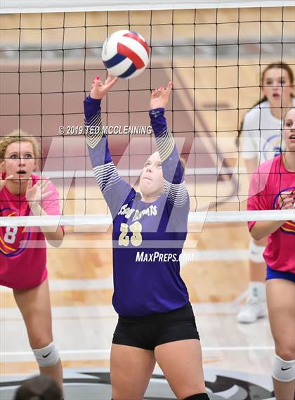 Thumbnail 3 in Valley View vs. Berryville (AAA 4A Quarterfinal Playoff) photogallery.