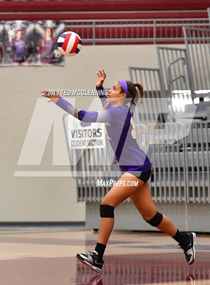 Thumbnail 3 in Valley View vs. Berryville (AAA 4A Quarterfinal Playoff) photogallery.
