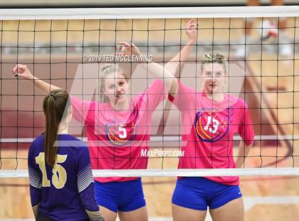 Thumbnail 1 in Valley View vs. Berryville (AAA 4A Quarterfinal Playoff) photogallery.
