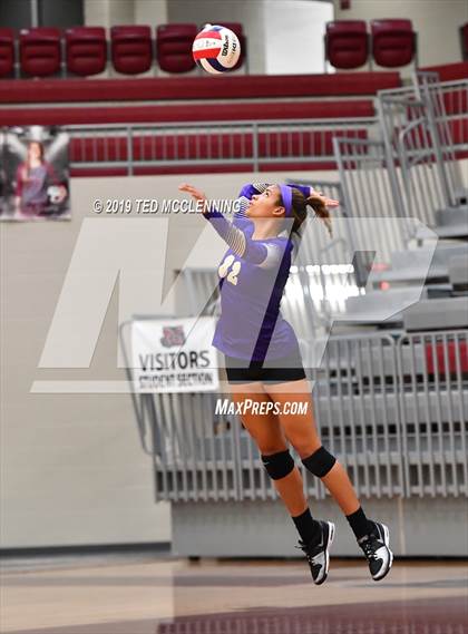 Thumbnail 2 in Valley View vs. Berryville (AAA 4A Quarterfinal Playoff) photogallery.