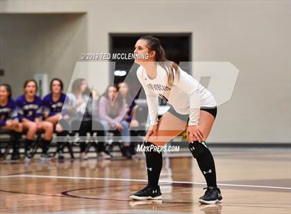 Thumbnail 1 in Valley View vs. Berryville (AAA 4A Quarterfinal Playoff) photogallery.
