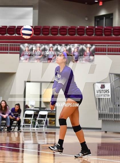 Thumbnail 1 in Valley View vs. Berryville (AAA 4A Quarterfinal Playoff) photogallery.