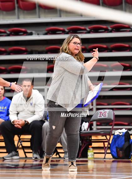 Thumbnail 3 in Valley View vs. Berryville (AAA 4A Quarterfinal Playoff) photogallery.