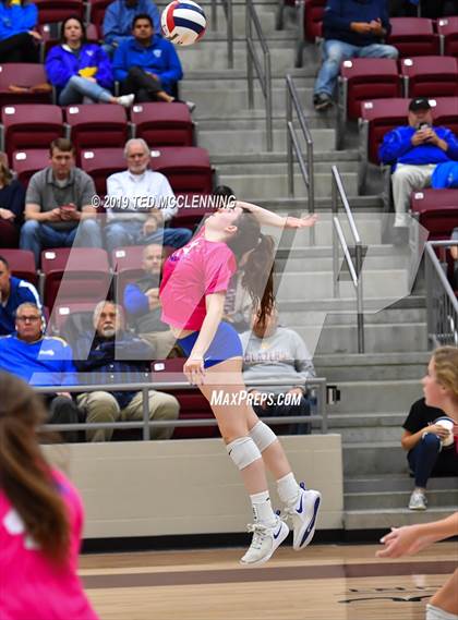 Thumbnail 1 in Valley View vs. Berryville (AAA 4A Quarterfinal Playoff) photogallery.