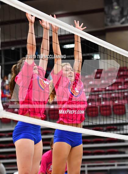 Thumbnail 1 in Valley View vs. Berryville (AAA 4A Quarterfinal Playoff) photogallery.