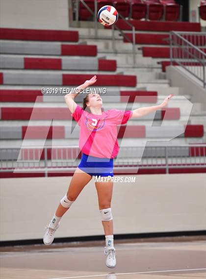 Thumbnail 3 in Valley View vs. Berryville (AAA 4A Quarterfinal Playoff) photogallery.