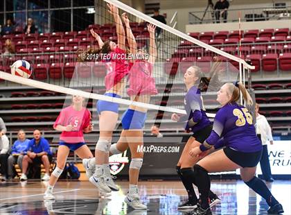 Thumbnail 2 in Valley View vs. Berryville (AAA 4A Quarterfinal Playoff) photogallery.
