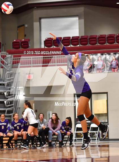 Thumbnail 3 in Valley View vs. Berryville (AAA 4A Quarterfinal Playoff) photogallery.
