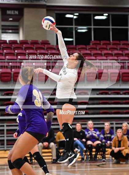 Thumbnail 3 in Valley View vs. Berryville (AAA 4A Quarterfinal Playoff) photogallery.