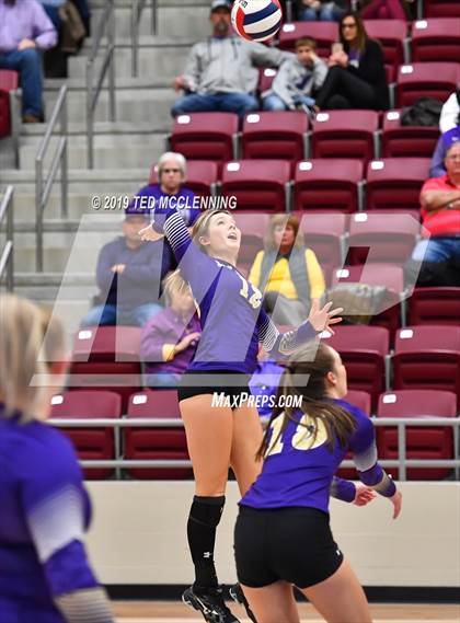 Thumbnail 2 in Valley View vs. Berryville (AAA 4A Quarterfinal Playoff) photogallery.