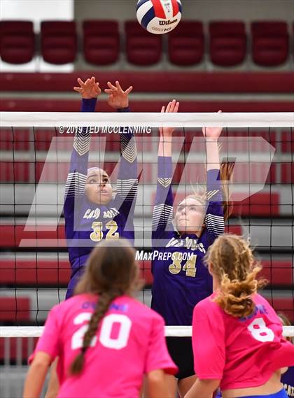 Thumbnail 3 in Valley View vs. Berryville (AAA 4A Quarterfinal Playoff) photogallery.