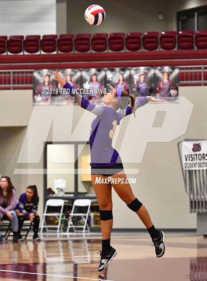 Thumbnail 1 in Valley View vs. Berryville (AAA 4A Quarterfinal Playoff) photogallery.