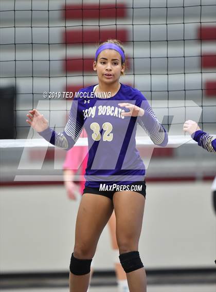Thumbnail 3 in Valley View vs. Berryville (AAA 4A Quarterfinal Playoff) photogallery.
