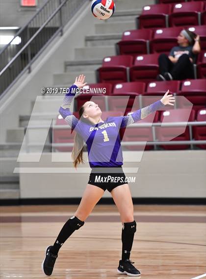 Thumbnail 1 in Valley View vs. Berryville (AAA 4A Quarterfinal Playoff) photogallery.