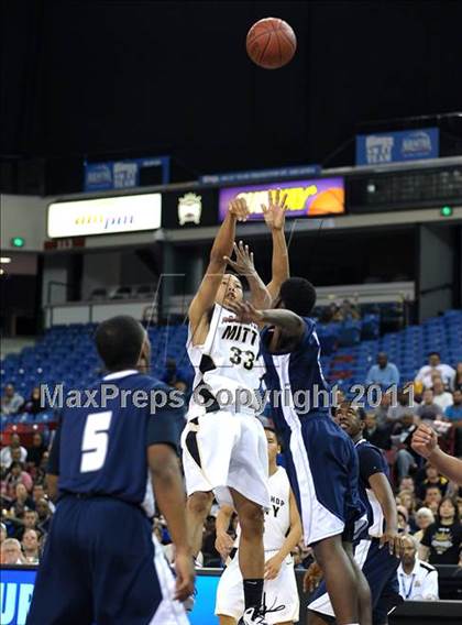 Thumbnail 3 in Archbishop Mitty vs. Summit (CIF State D2 Final) photogallery.