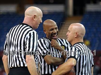 Thumbnail 2 in Archbishop Mitty vs. Summit (CIF State D2 Final) photogallery.