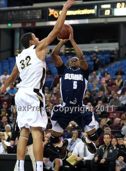 Thumbnail 3 in Archbishop Mitty vs. Summit (CIF State D2 Final) photogallery.