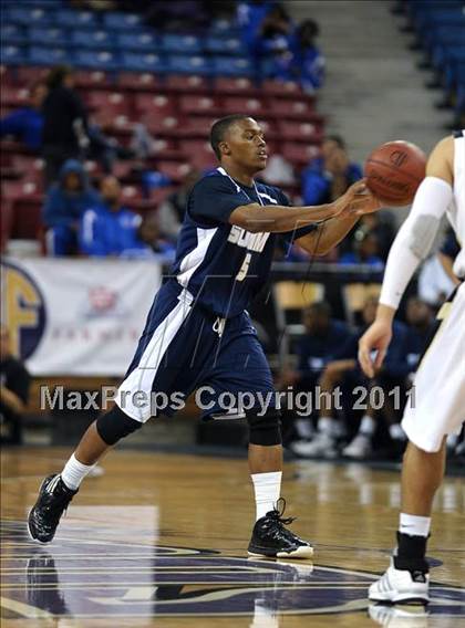 Thumbnail 3 in Archbishop Mitty vs. Summit (CIF State D2 Final) photogallery.