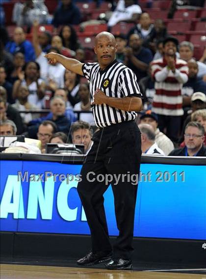 Thumbnail 3 in Archbishop Mitty vs. Summit (CIF State D2 Final) photogallery.