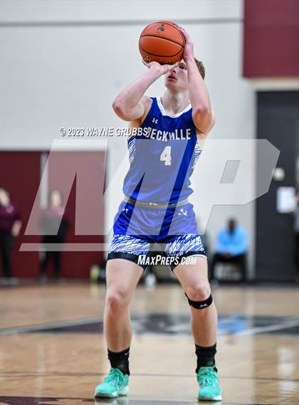 Thumbnail 3 in Beckville vs. Mineola (Holiday Hoops Classic) photogallery.