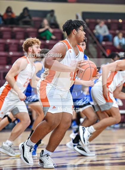 Thumbnail 2 in Beckville vs. Mineola (Holiday Hoops Classic) photogallery.
