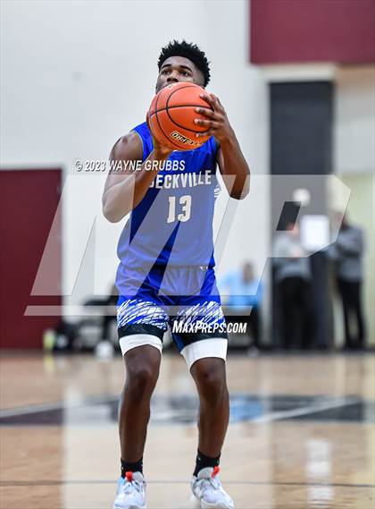 Thumbnail 1 in Beckville vs. Mineola (Holiday Hoops Classic) photogallery.
