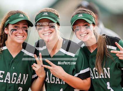 Thumbnail 3 in Reagan @ Lee photogallery.