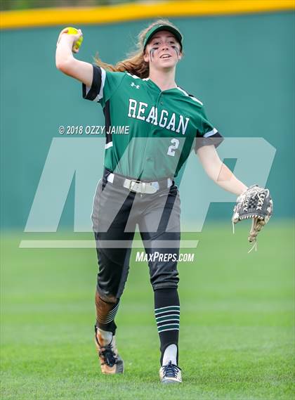 Thumbnail 3 in Reagan @ Lee photogallery.