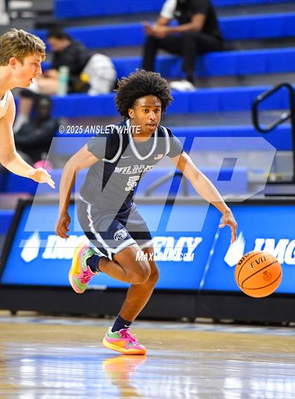 Thumbnail 1 in Wesley Chapel v IMG Varsity Gray (IMG Ascender Classic) photogallery.