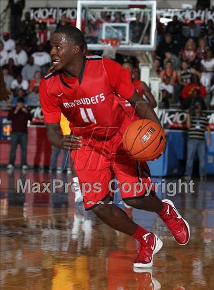 Thumbnail 2 in Marcus vs. Yates (Thanksgiving Hoofest) photogallery.