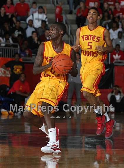 Thumbnail 3 in Marcus vs. Yates (Thanksgiving Hoofest) photogallery.