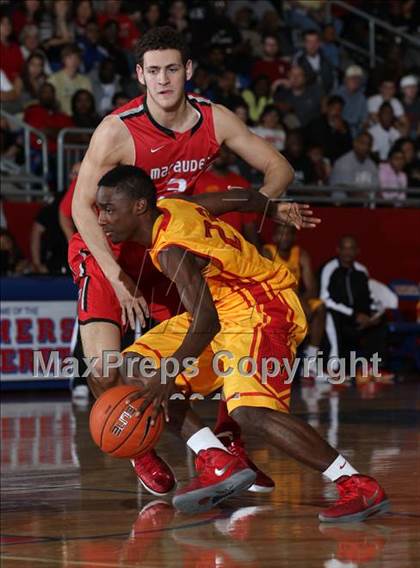 Thumbnail 2 in Marcus vs. Yates (Thanksgiving Hoofest) photogallery.