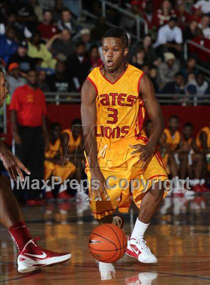 Thumbnail 1 in Marcus vs. Yates (Thanksgiving Hoofest) photogallery.