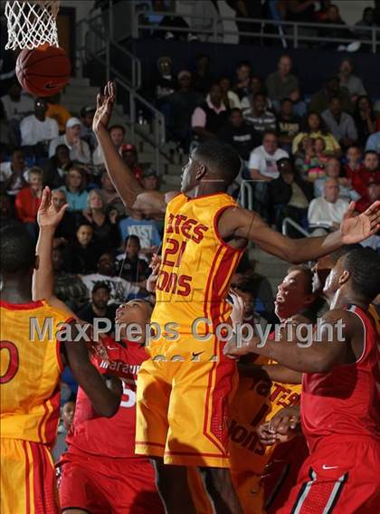 Thumbnail 1 in Marcus vs. Yates (Thanksgiving Hoofest) photogallery.