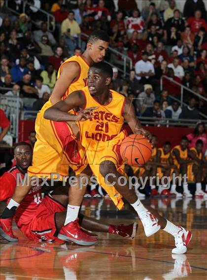 Thumbnail 2 in Marcus vs. Yates (Thanksgiving Hoofest) photogallery.