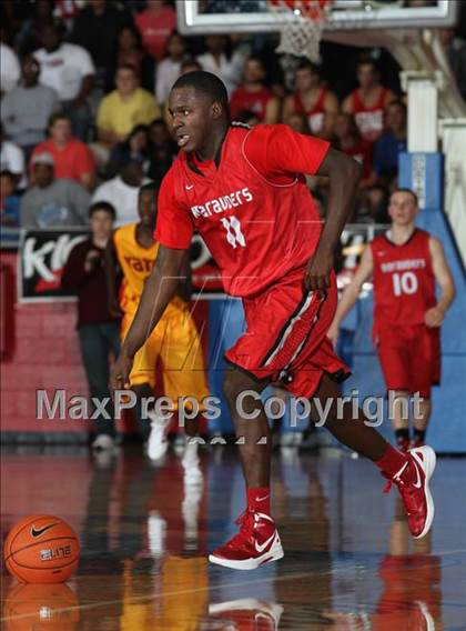 Thumbnail 2 in Marcus vs. Yates (Thanksgiving Hoofest) photogallery.