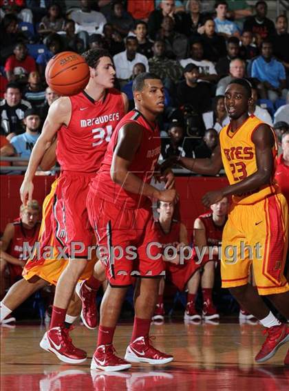 Thumbnail 2 in Marcus vs. Yates (Thanksgiving Hoofest) photogallery.