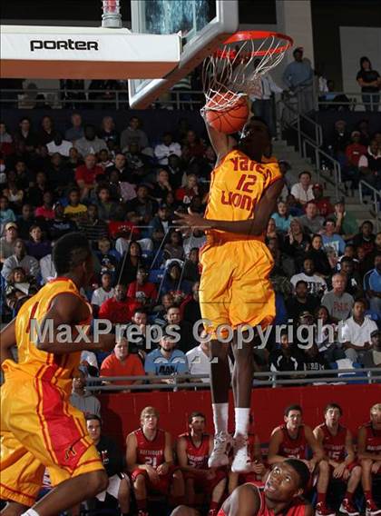 Thumbnail 1 in Marcus vs. Yates (Thanksgiving Hoofest) photogallery.