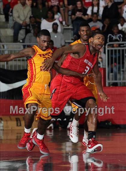 Thumbnail 3 in Marcus vs. Yates (Thanksgiving Hoofest) photogallery.