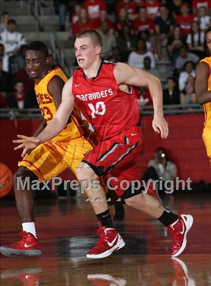 Thumbnail 1 in Marcus vs. Yates (Thanksgiving Hoofest) photogallery.
