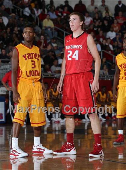 Thumbnail 3 in Marcus vs. Yates (Thanksgiving Hoofest) photogallery.