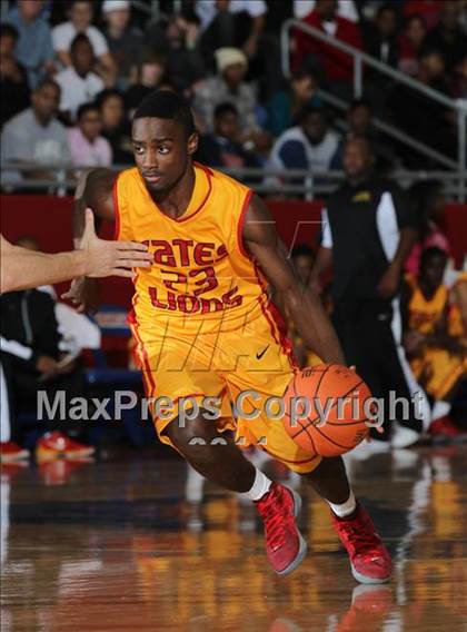 Thumbnail 1 in Marcus vs. Yates (Thanksgiving Hoofest) photogallery.