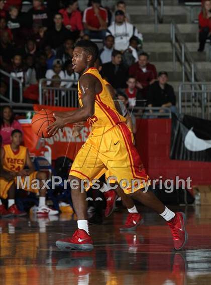 Thumbnail 1 in Marcus vs. Yates (Thanksgiving Hoofest) photogallery.