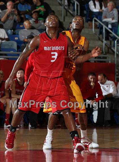 Thumbnail 2 in Marcus vs. Yates (Thanksgiving Hoofest) photogallery.