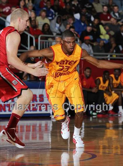 Thumbnail 3 in Marcus vs. Yates (Thanksgiving Hoofest) photogallery.