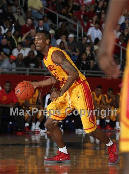 Thumbnail 2 in Marcus vs. Yates (Thanksgiving Hoofest) photogallery.