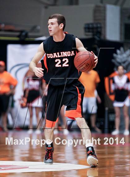Thumbnail 2 in Coalinga vs Washington Union (CIF CS D4 Final) photogallery.