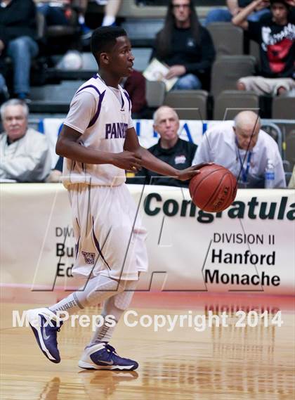 Thumbnail 2 in Coalinga vs Washington Union (CIF CS D4 Final) photogallery.