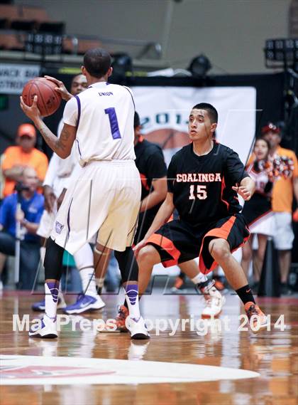 Thumbnail 1 in Coalinga vs Washington Union (CIF CS D4 Final) photogallery.